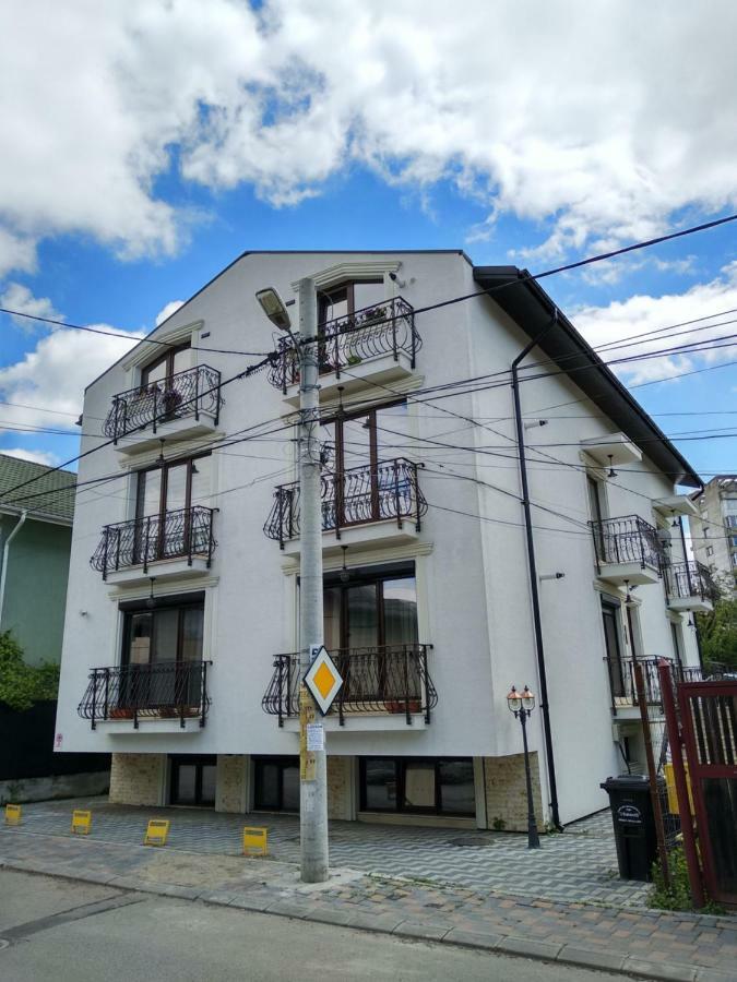 Cozy Studio In The City Centre 雅西 外观 照片